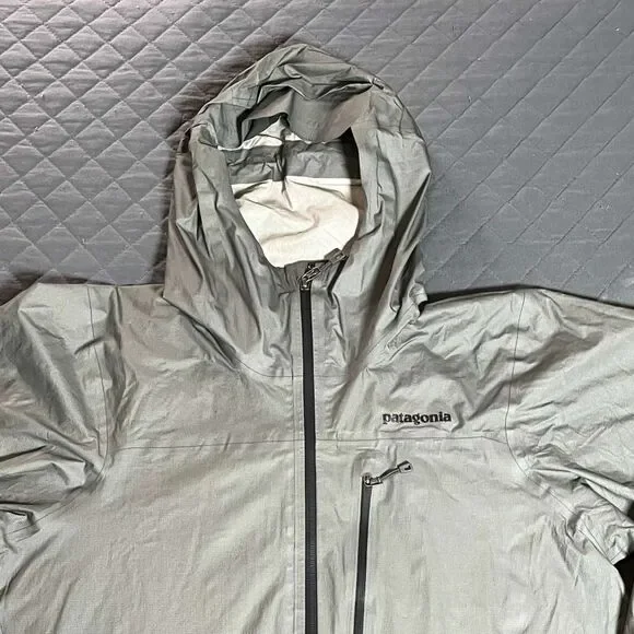 Patagonia Torrentshell H2No Rain JacketMen’s Medium Waterproof Hooded – Gray
